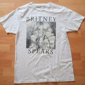 🎤 Britney Spears Photo Print Tee – Size M